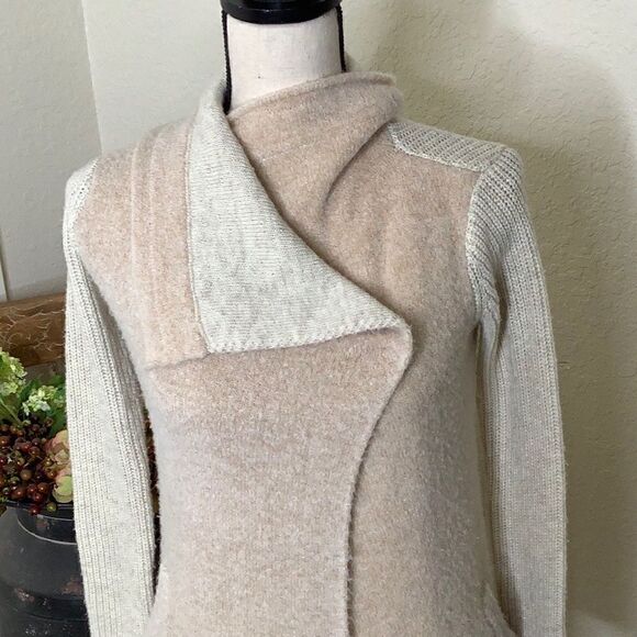 Anthropologie La Fee Verte Asymmetrical One Button Cardigan Sweater - Picture 2 of 13